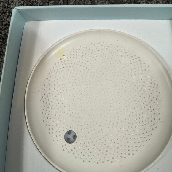 Dodow - Sleep Aid Device -insomnia Falling Asleep Faster with D - Picture 5 of 6